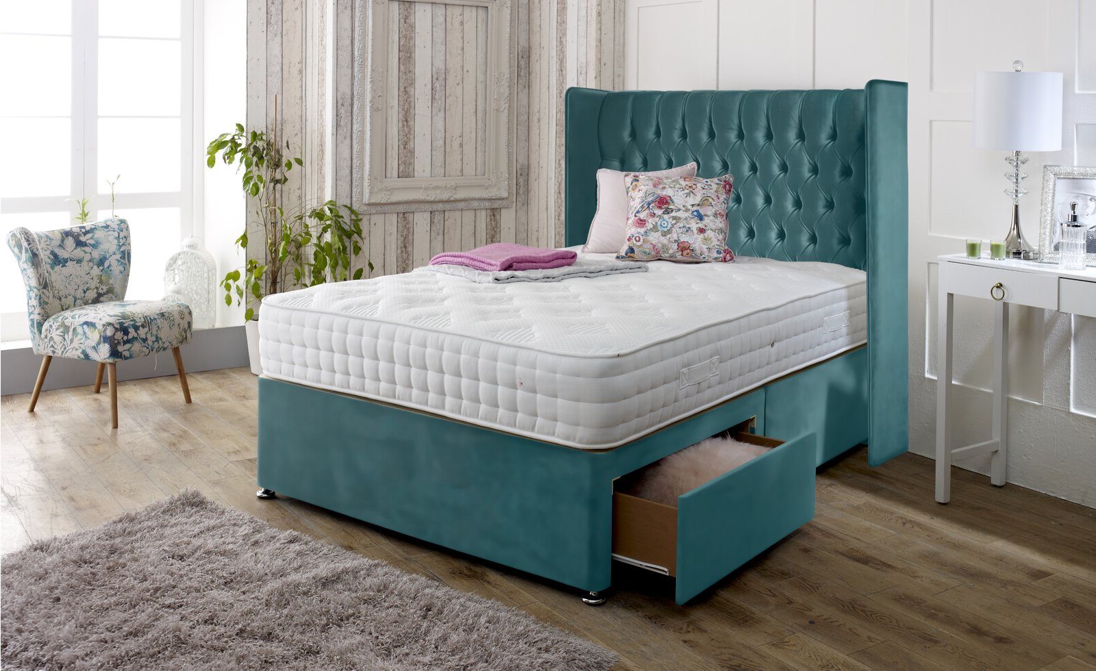 ElegantTealDivanBed-e1622409936964.jpeg